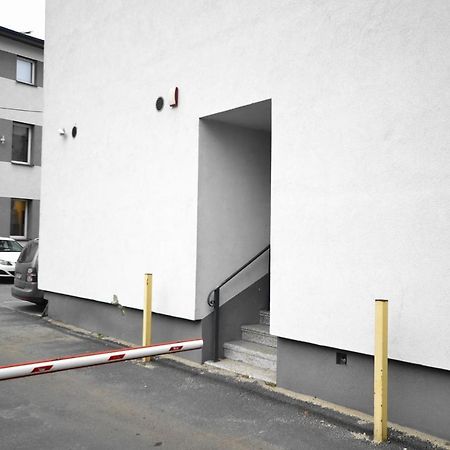 Apartament Platynowy - Centrum Gliwic Z Parkingiem Gliwice Exterior foto